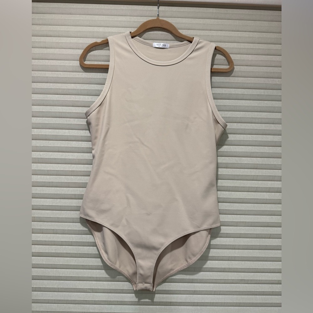 Women’s cream ribbed bodysuit